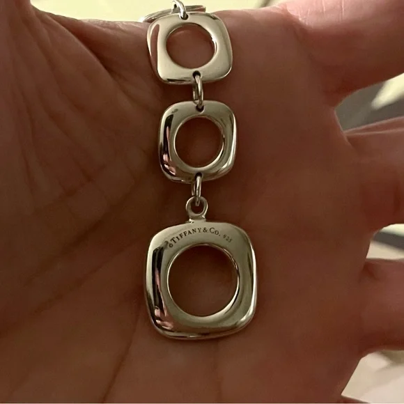 Tiffany & Co. Silver Square Cushion Link Toggle Bracelet - Picture 6 of 7